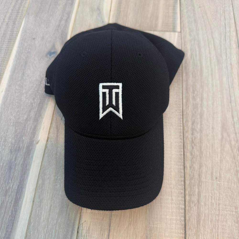 2000s Vintage Nike Golf Tiger Woods black JNL hat
